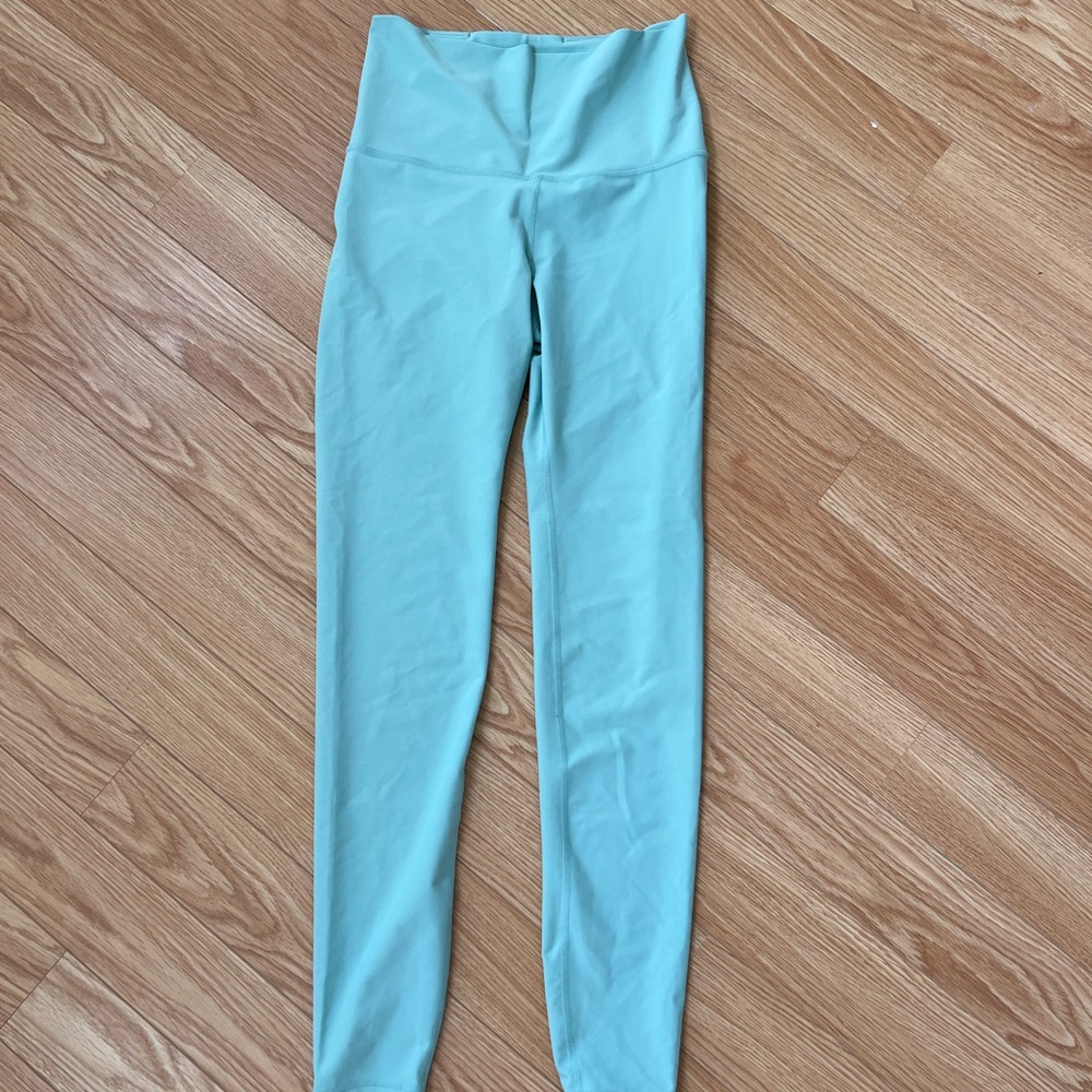 Old Navy, light blue leggings, medium tall